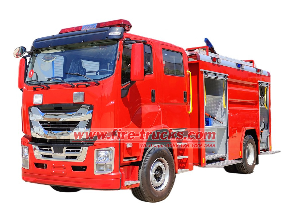 ISUZU GIGA fire pumper truck