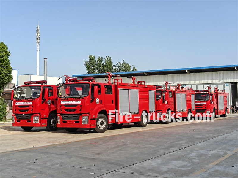 ISUZU dry powder fire engine for SHANGHAI seaport