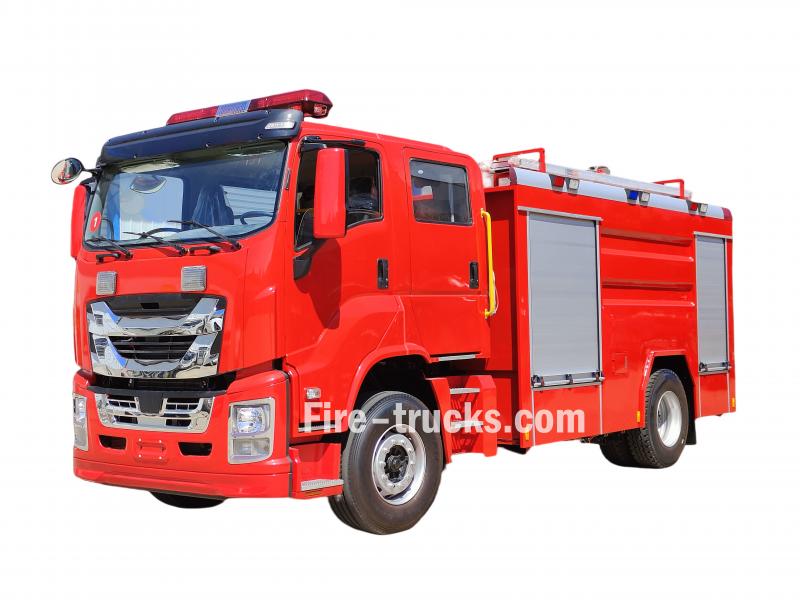 ISUZU GIGA 4500L foam water fire truck