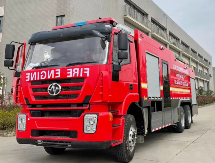 Xe cứu hỏa hạng nặng IVECO HONGYAN thông số kỹ thuật kèm giá bán